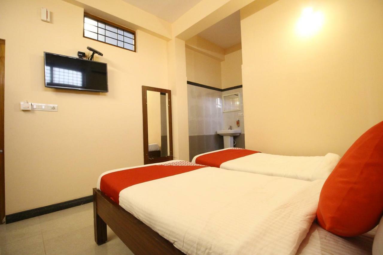 Oyo Flagship 30734 Jeevan Lodge Shimoga Exterior photo