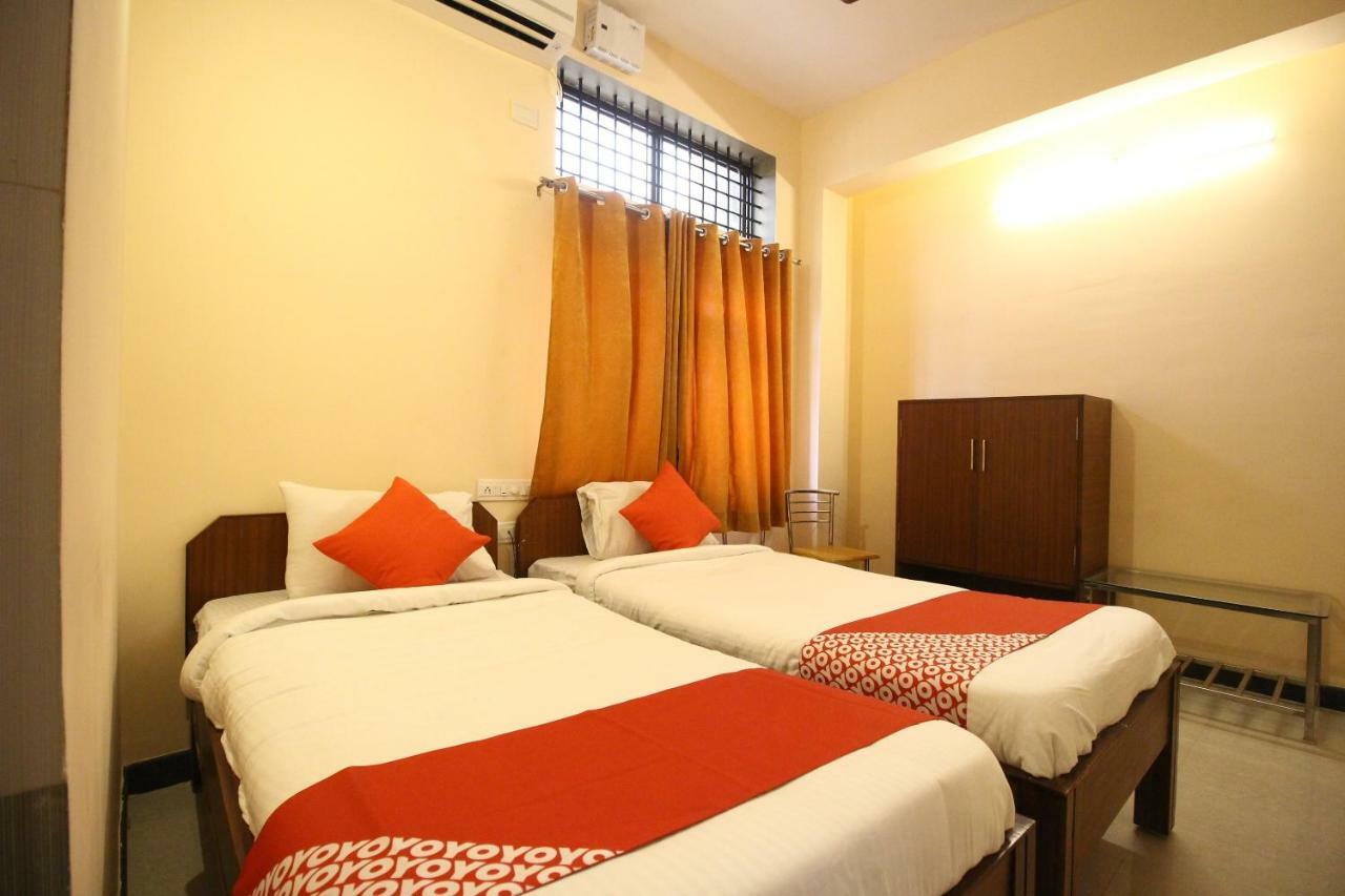 Oyo Flagship 30734 Jeevan Lodge Shimoga Exterior photo